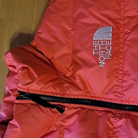 The North Face Nuptse Water Repellent 700 Fill Power Down Short Jacket - Picture 5 of 14